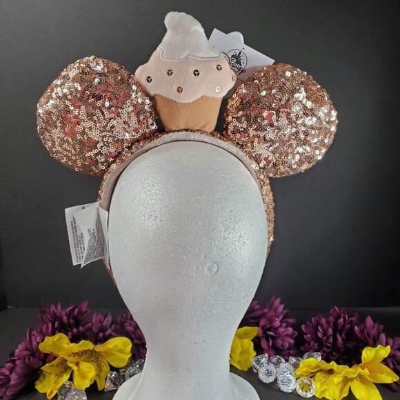 Minnie Mouse Ears Disney Rose Gold Sequins Epcot Wine Food Festival 2019 Cupcake - Picture 5 of 9